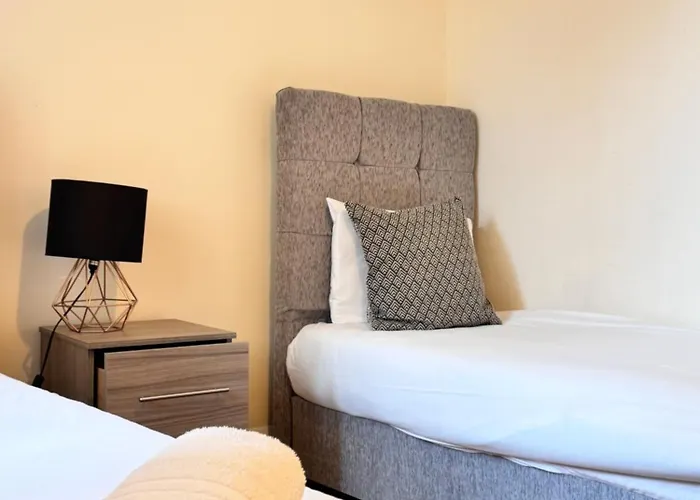 Comfort Heathrow Stay 5 Mins To The Terminal